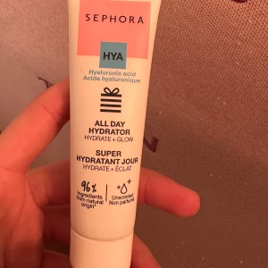 Hyaluronic acid sephora - Aldrig använd helt ny