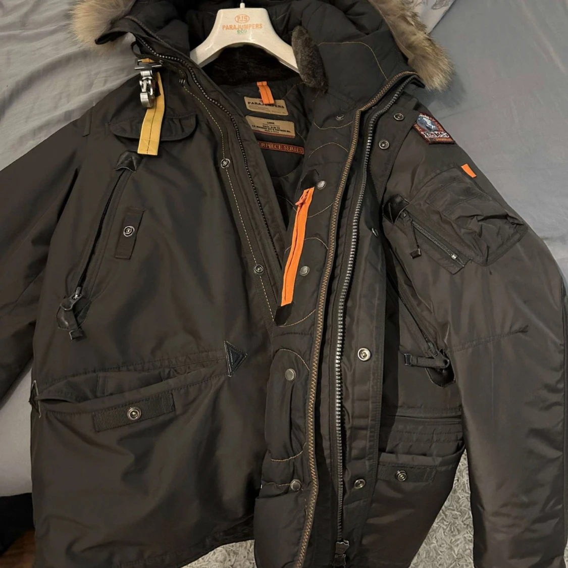 Svart vinterjacka från Parajumpers - 2