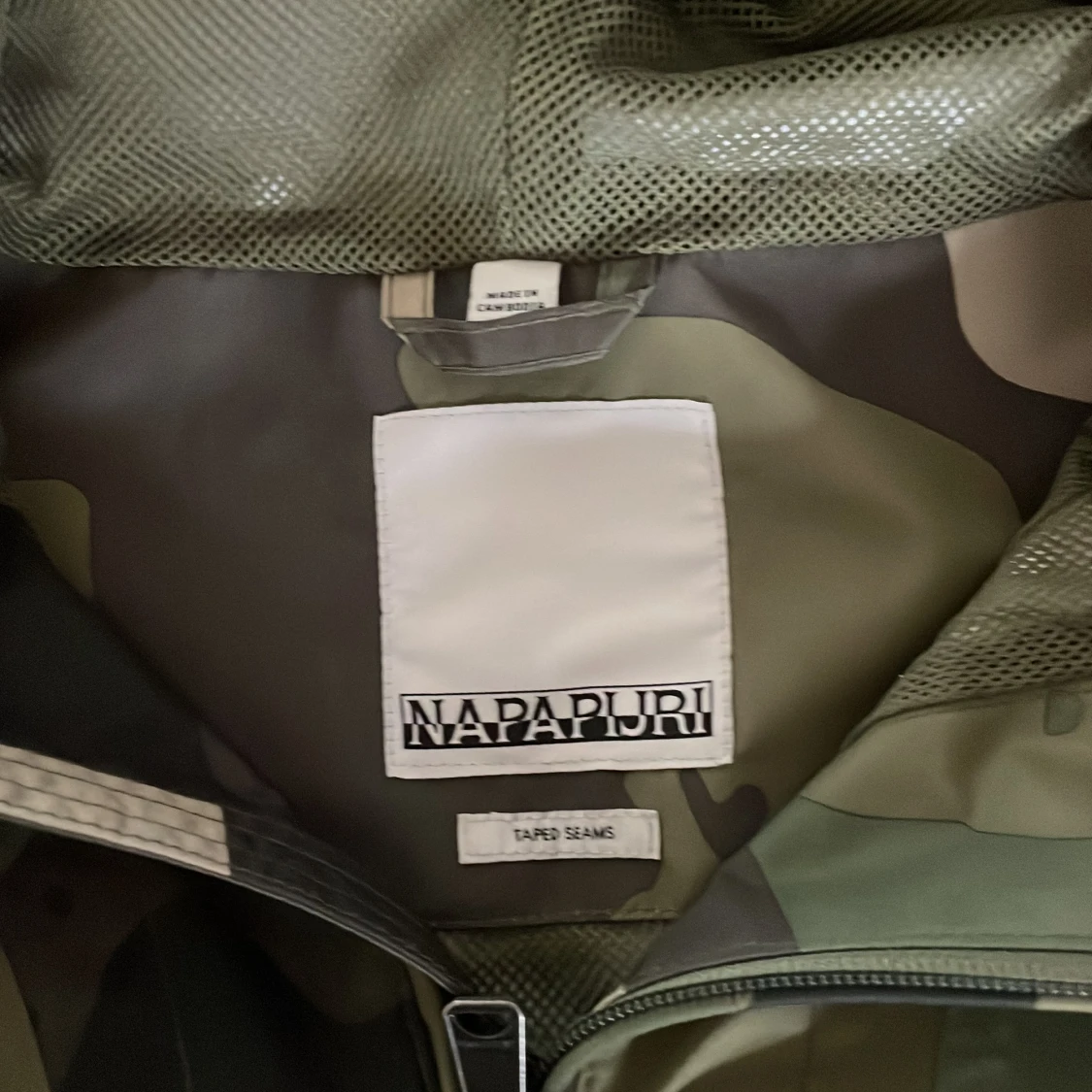 Camouflage vind-och regnjacka från Napapijri - 2