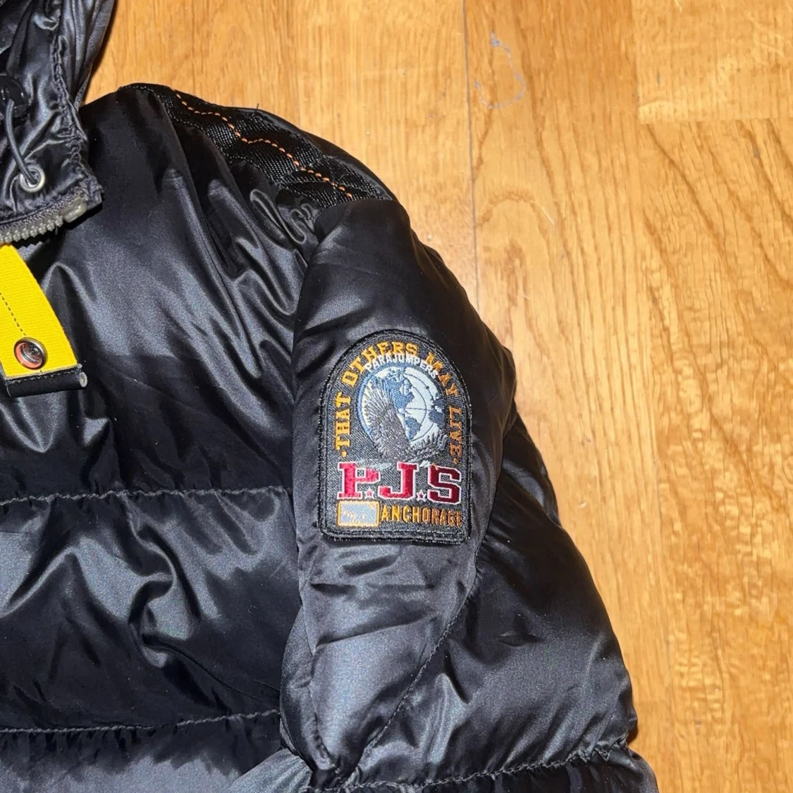 Svart pufferjacka från Parajumpers - 1