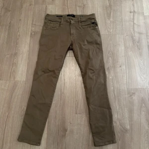 Replay-Anbass - Replay anbass hyperflex Fint skick W31 L30 Brun/grön/beige färg