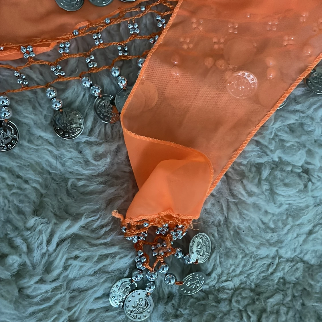 Orange dansbälte/magdans med silvermynt - 47