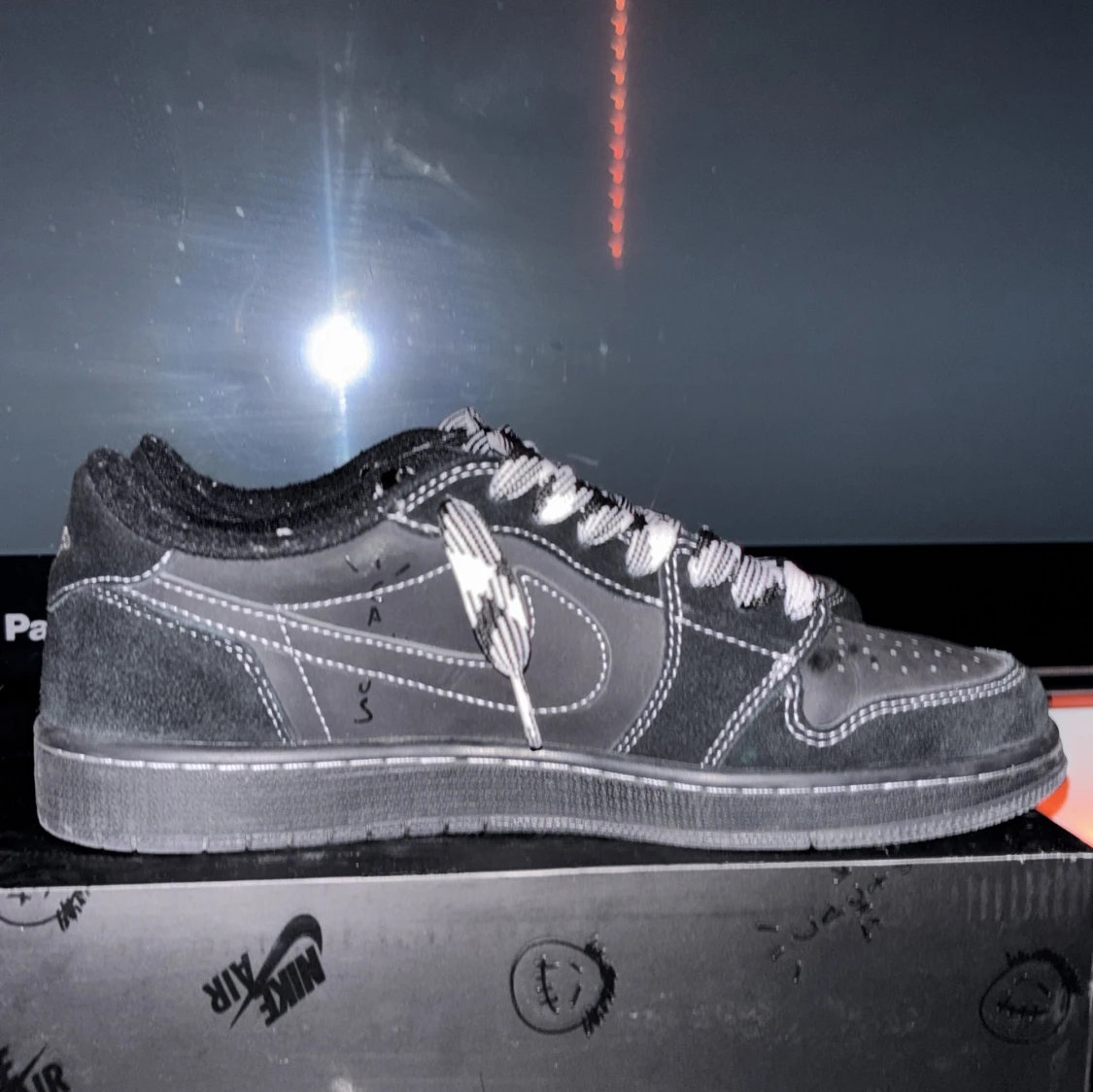 Travis scott jordan 1s phantom - 91