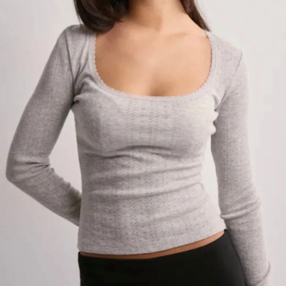 Grå långärmad topp