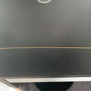 Äkta guldhalsband  14k - Jag säljer ett guldhalsband för 3000 kr och ny pris för ett sånt här guldhalsband är 6000 kr.Skriv gärna till mig om ni har några frågor 