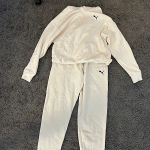 Vit träningsset  från Puma - Träningset från puma