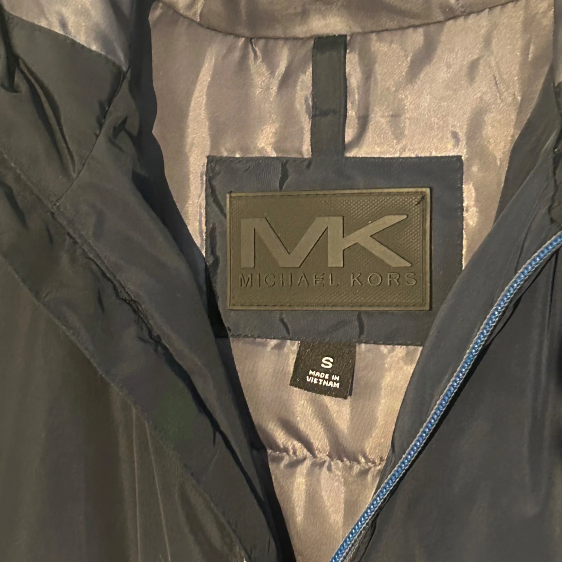 Mörkblå vindjacka från Michael Kors - 2