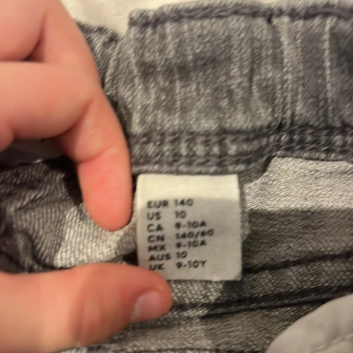 Grå jeansbyxor med vida ben - 3