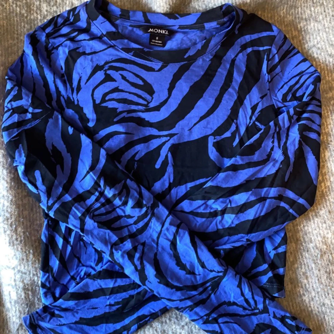 Tröja från Monki - 91