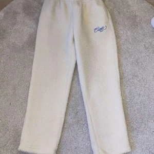 Casablanca sweatpants - Helt oanvända Casablanca silk sweatpants, perfekt för hösten och vintern. Prister kan diskuteras.