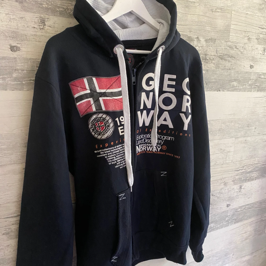 Geo Norway Zip  - 90