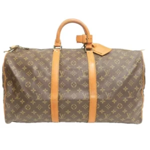 Louis Vuitton Keepall 50 - Den ultimata åkpåsen från Louis Vuitton i modellen Keepall 50. Lämplig för en weekendresa eller som handbagage på ett flygplan. Keepall ger en touch av lyx och stil till alla kläder. Accepteras som handbagage hos de flesta flygbolag!