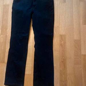 Lee jeans  - Låga raka jeans  Superbra skick, knappt använda W32L31 