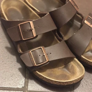Birkenstock - Tofflor i fint skick, sparsamt använda 
