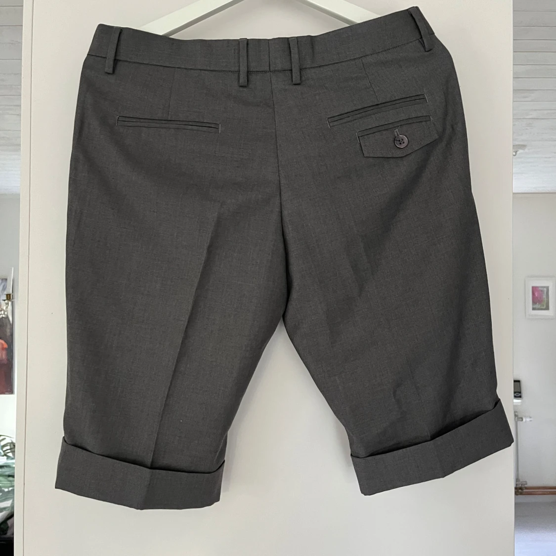 Grå shorts från Neil Barrett - 90