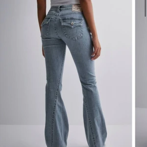 Jättesnygga jeans💕 - Säljer dessa superfina true religion jeansen😍🥰