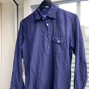 Eton skjorta navy S - Fin skjorta från Eton i mörkblå färg, storlek S