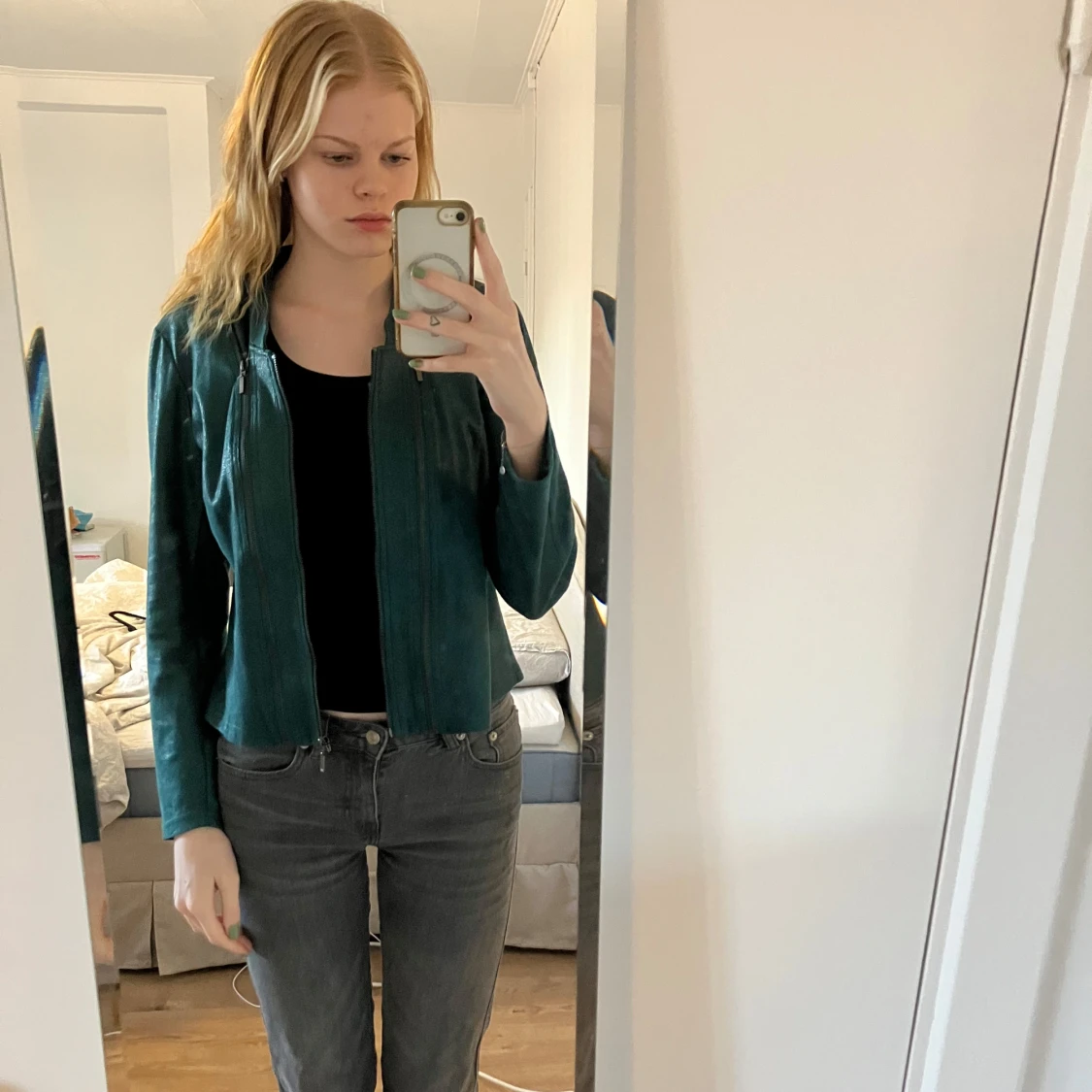Grön jacka från One Two Luxzuz - 93