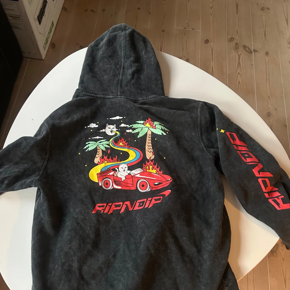 RIPNDIP hoodie med backprint - 1