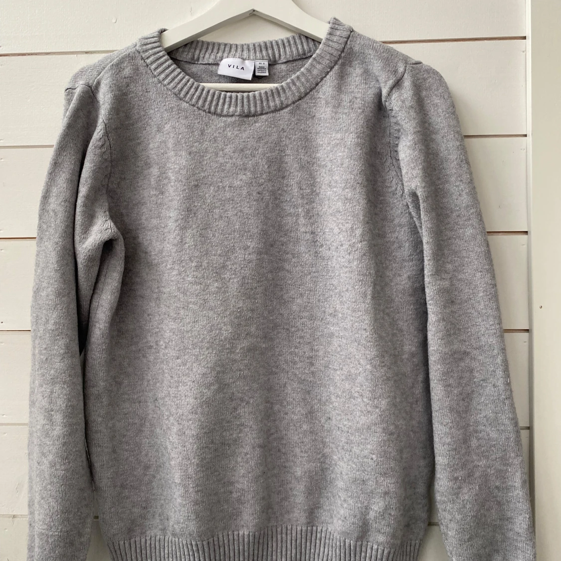 Grå tröja från Vila