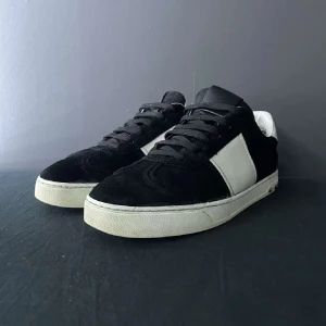 Flycrew - Bra skicka flycrew som ligger hemma och skräpar 