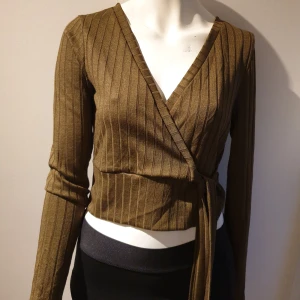 Topp från NA-KD - Topp i bra skick