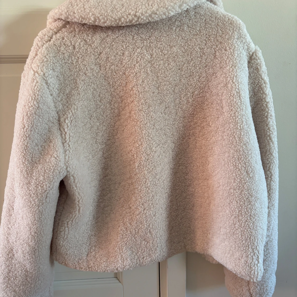 Beige teddyjacka från Zara - 3