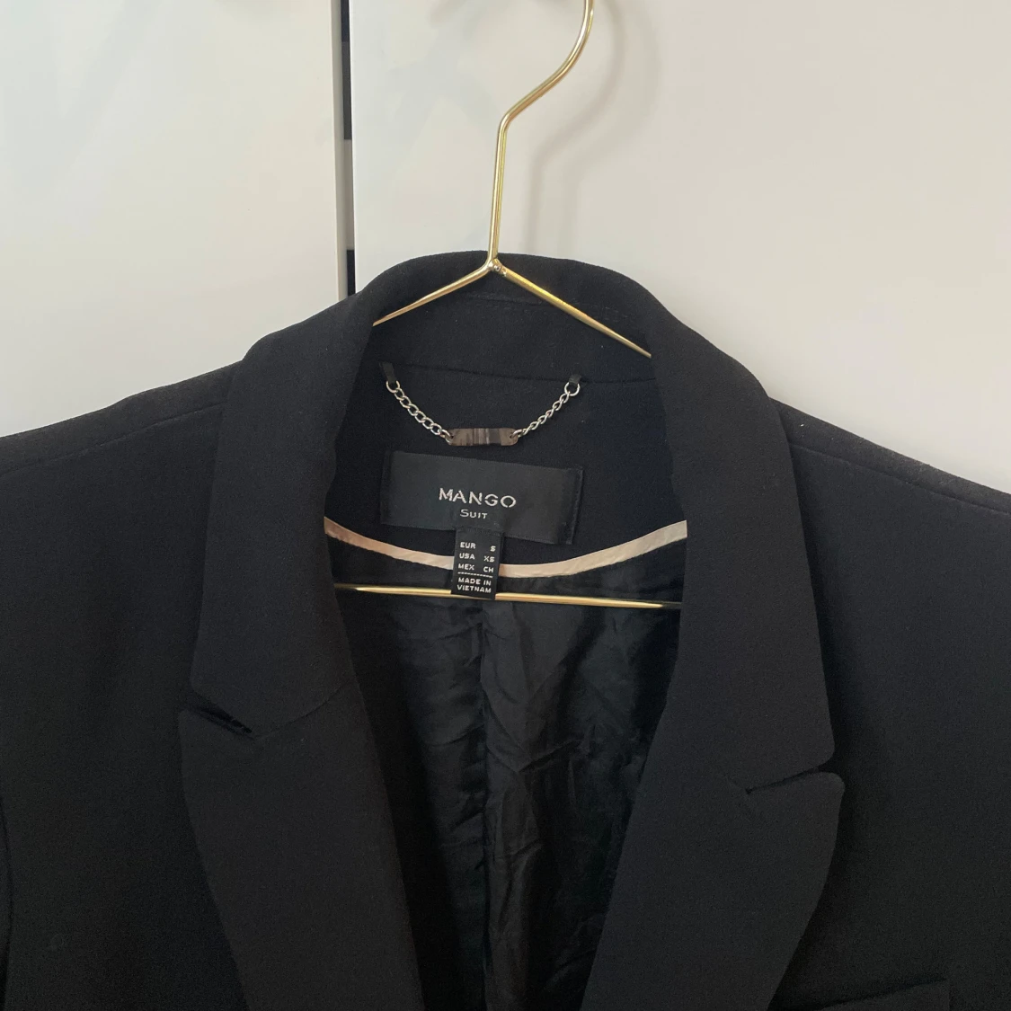 Svart kavaj från Mango - 90