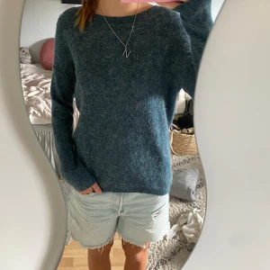 Stickad tröja  - Stickad tröja i strl S/M🥰