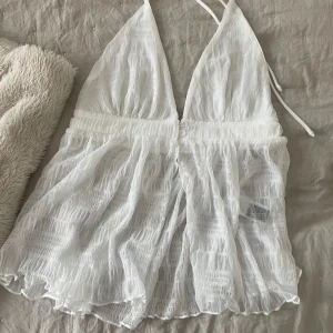 Helt ny och oanvänd!!!  - Helt ny oanvänd ”strandtröja” från SHEIN