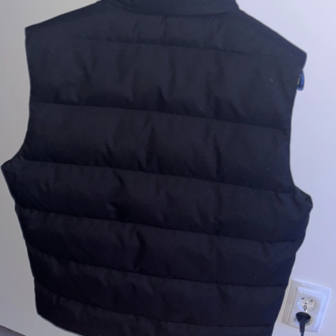 Hugo Boss väst  - 90