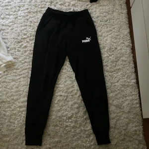 mjukisbyxor puma  - knappt använda mjukis från puma i Storlek S❤️