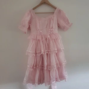 Rosa klänning - Sååå fin. Prinsessig lolita 💞