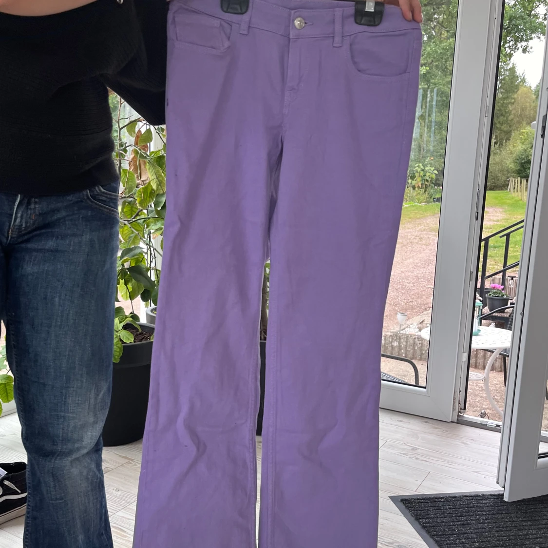 Lila byxor med bootcut - 91