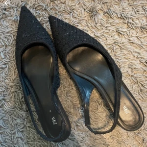 SÖKER klackskor - Söker dessa klackskor från zara