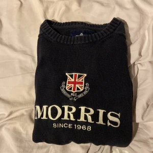 Morris tröja - Tja säljer denna stickade Morris tröja i storlek M | skick 8/10 och inga defekter| skriv vid minsta fundering!