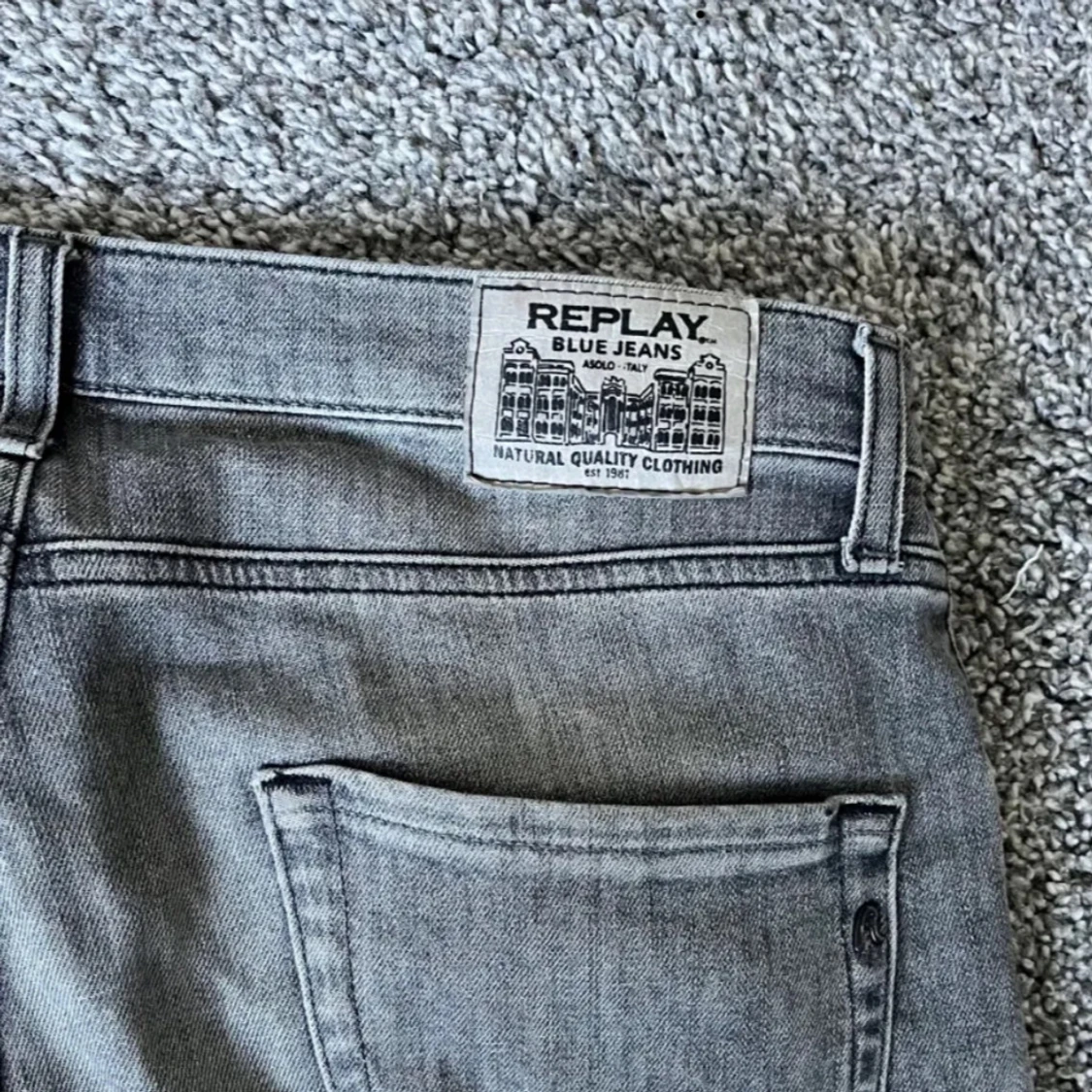 Gråa Replay thad jeans - 91