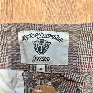 Tiger Of Sweden byxor  - Dambyxor i storlek 30