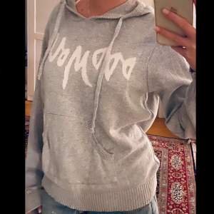 skit snygg stickad oversized odd molly hoodie i grå!! pris går att diskuteras 