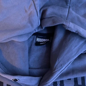 Hoodrich kofta  - Hoodrich kofta lite använt Ca 1-2 veckor pris kan diskuteras vid snabbaffär 