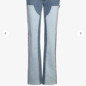 Dem trendiga Filippa K jeansen✨ - Använda fåtal gånger, bra skick. Väldigt snygga jeans som kan användas både till vardags och helg🩷Nypris ca 2900, kan sälja för 1200 med förhandling