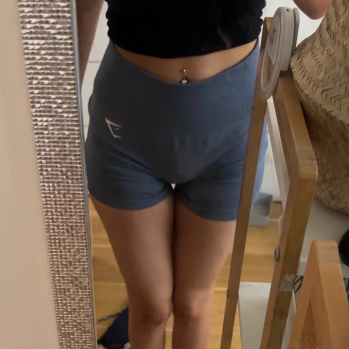 Gråblå shorts från Gymshark - 2