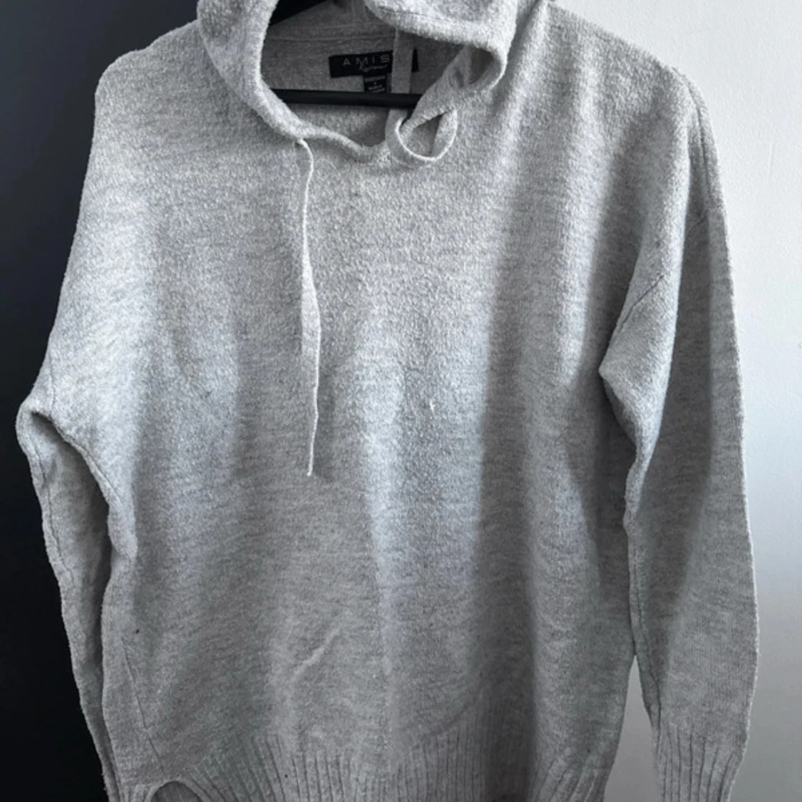 Grå hoodie från Amisu