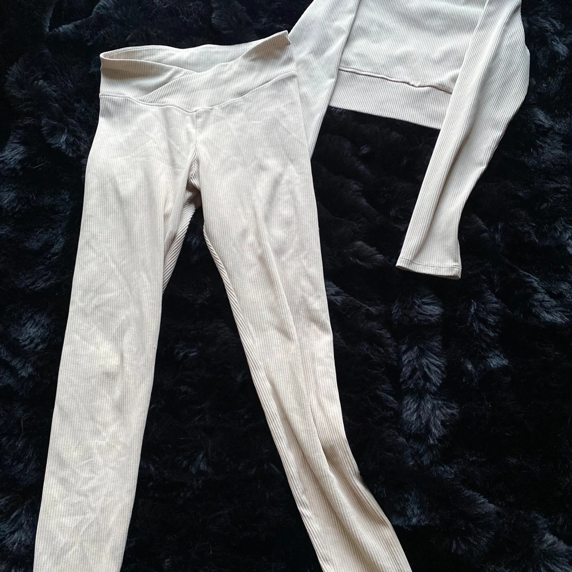 Beige ribbad set från H&M