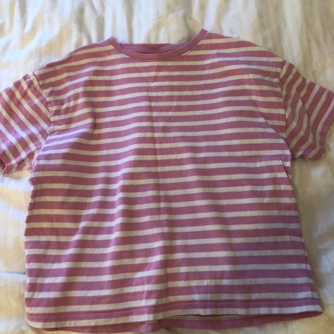 Rosa och vit randig t-shirt  från Zara - 1