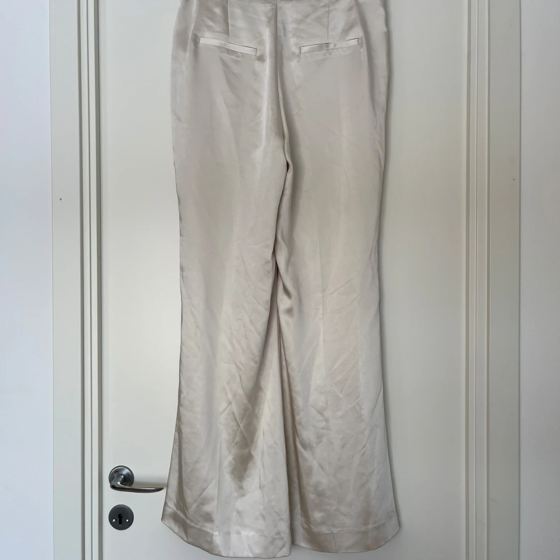 Kostymbyxor från Gina tricot  - 3