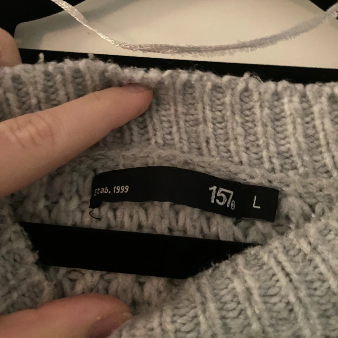 Grå stickad tröja från 157 - 90