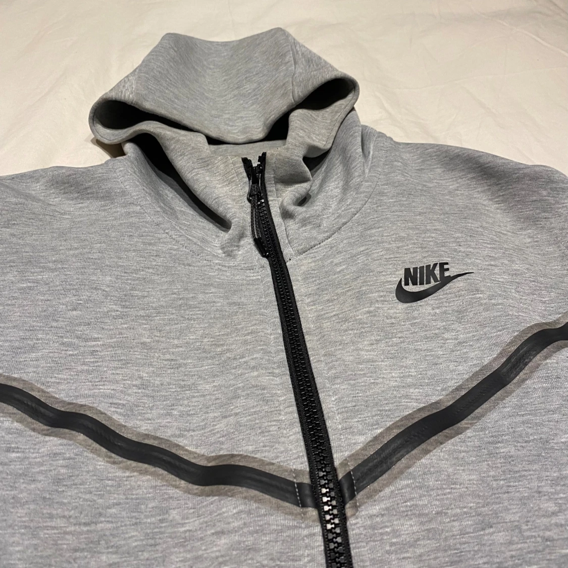 Grå tech fleece  - 90