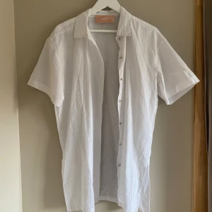 Lång skjorta  - Oanvänd