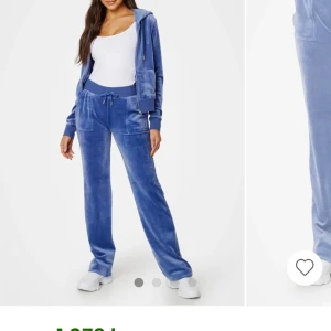 JUICY SETT - Säljer ett blått sett från juicy couture för VILLIGT PRIS  då jag inte använder de 